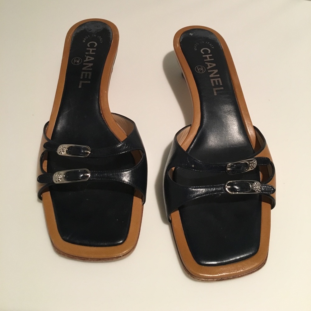 Chanel sandals 35.5 made in Italy